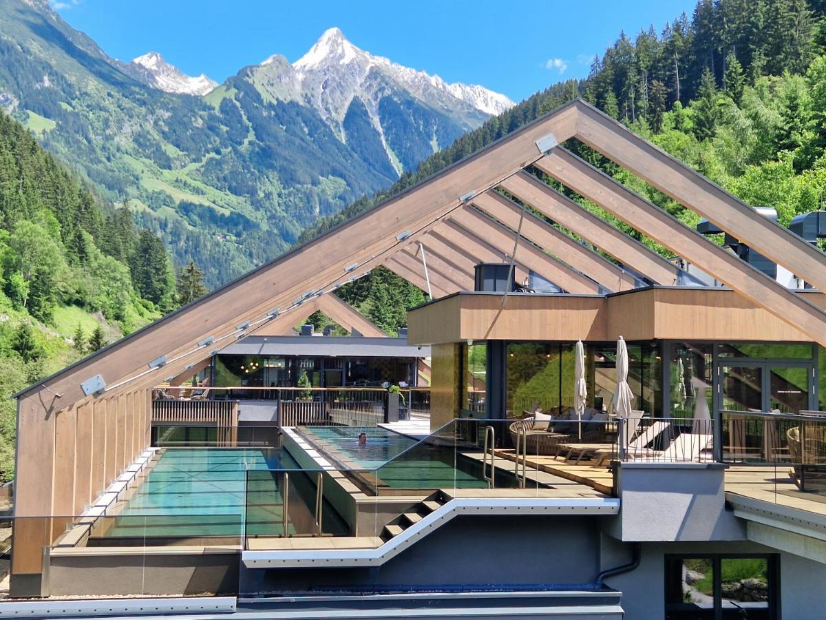 Zillergrundrock Luxury Mountain Resort Mayrhofen Exterior photo