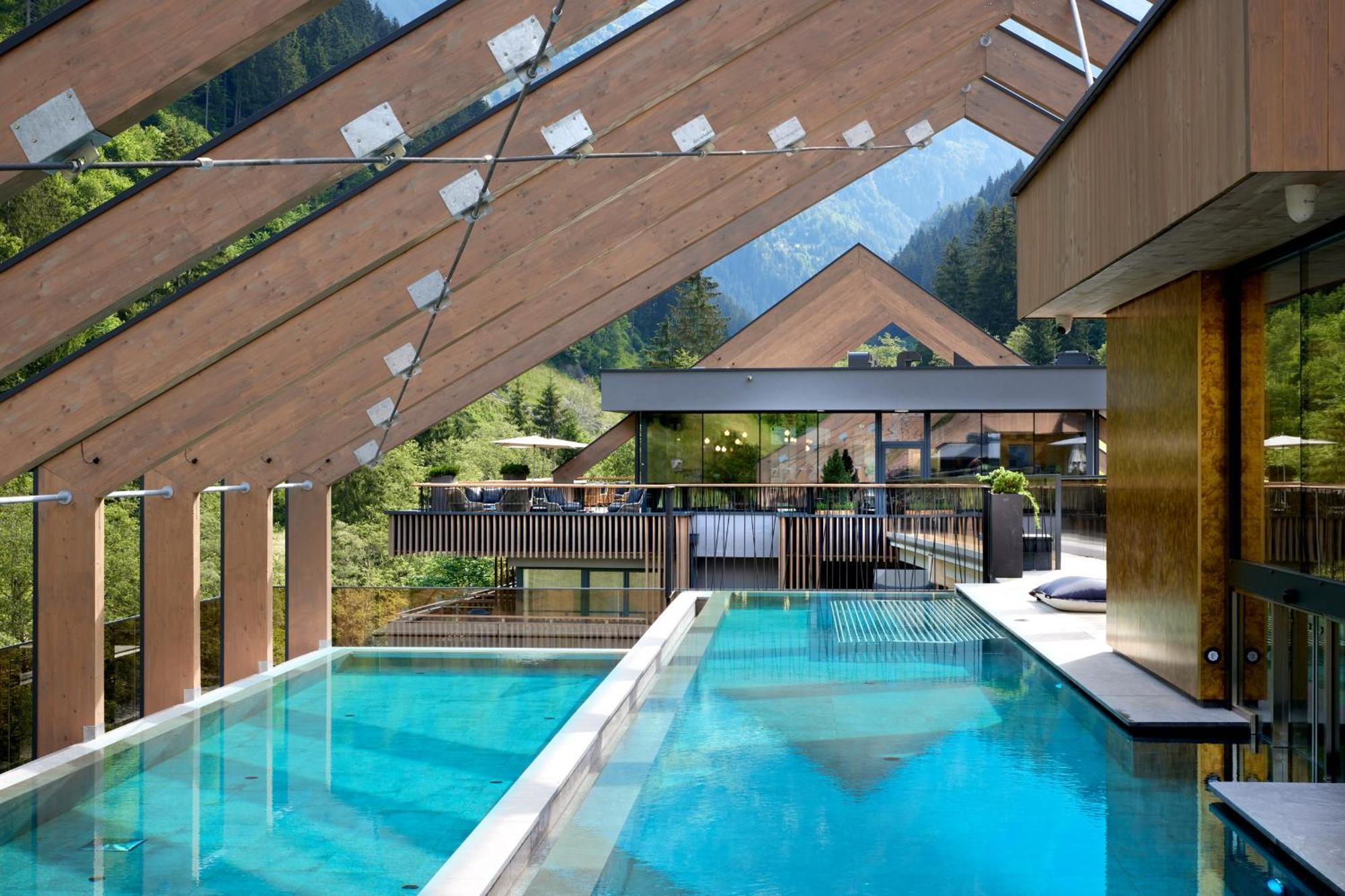 Zillergrundrock Luxury Mountain Resort Mayrhofen Exterior photo