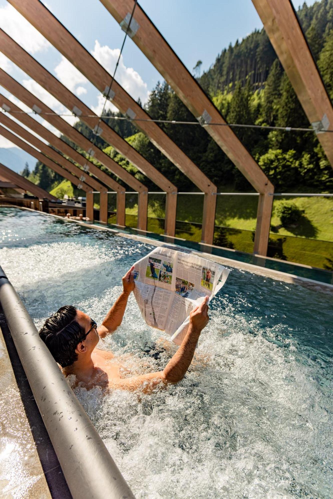 Zillergrundrock Luxury Mountain Resort Mayrhofen Exterior photo